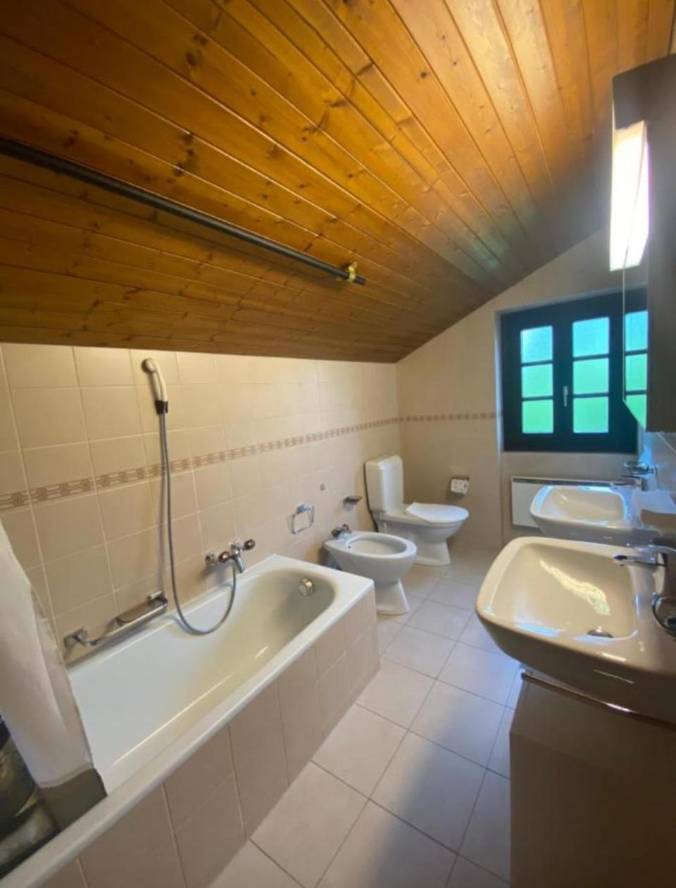 Bellavista Cureglia Bed & Breakfast Екстериор снимка